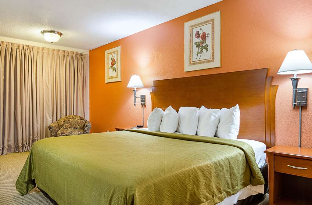Econo Lodge Mcpherson ห้อง รูปภาพ